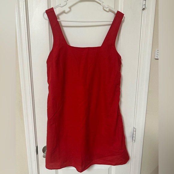 Japna Dresses & Skirts - Japna Scarlet Mini Dress With Pockets!